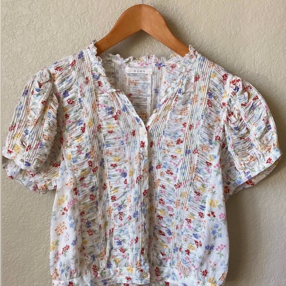 SOLD b/s/t Doen hadara top rare spring floral button up shirring rouching blouse